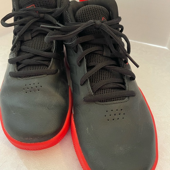 Adidas Own The Game Basketball Shoe - Picture 5 of 9